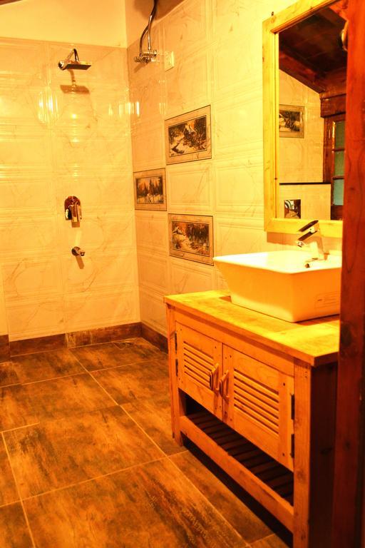 Bed and Breakfast The Sunshine Heritage Manāli Zimmer foto